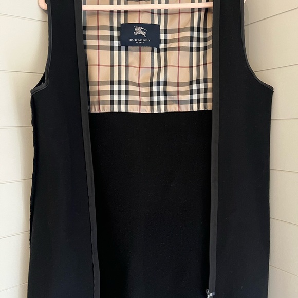 Women’s Burberry Black Trench Coat Classic Design - Picture 9 of 14